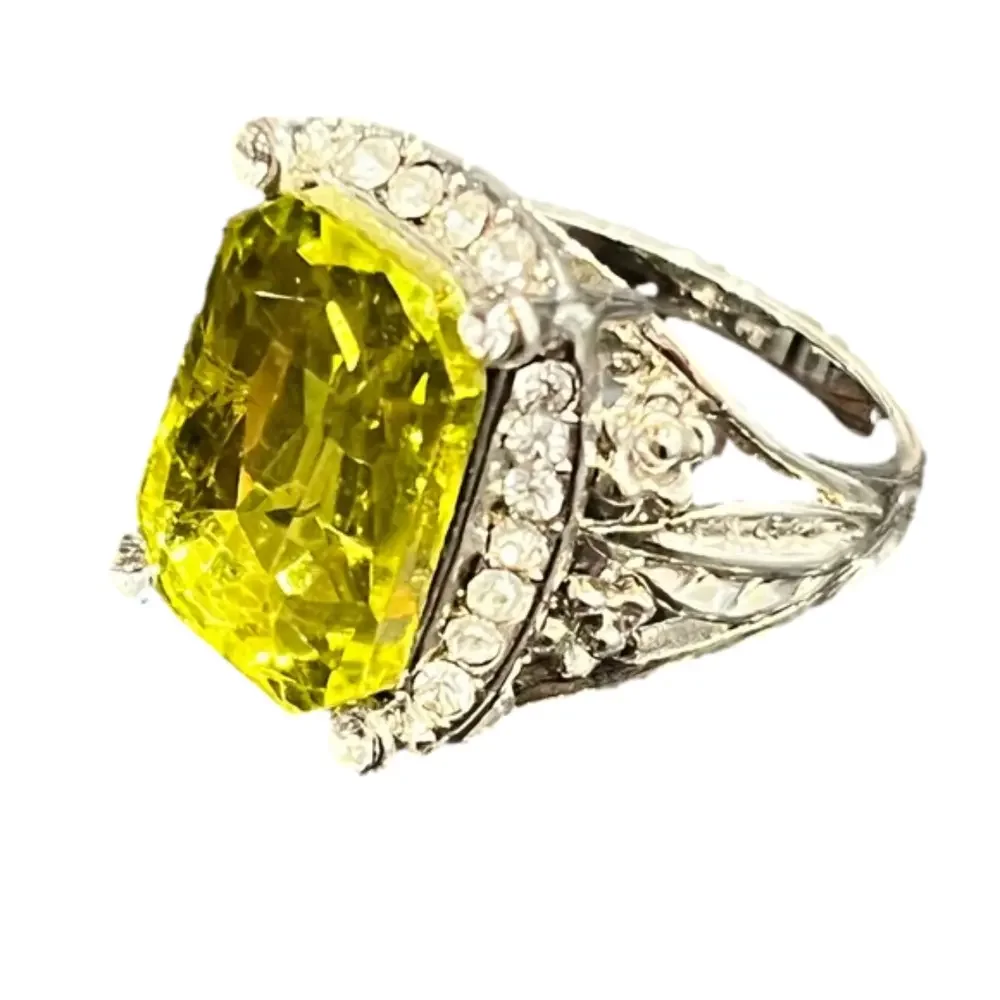 Cocktail Ring Sz 6.5, Olivine color
